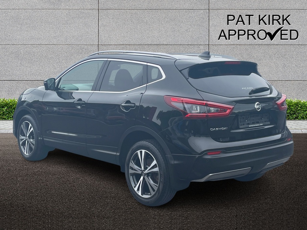 Nissan Qashqai 1.5 Dci 115 N-connecta CVZ4260 Black #2