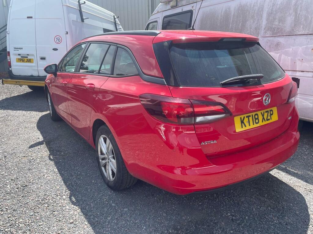 Vauxhall Astra 1.0I Turbo Ecotec Design Sports Tourer Euro 6 Ss Red #4