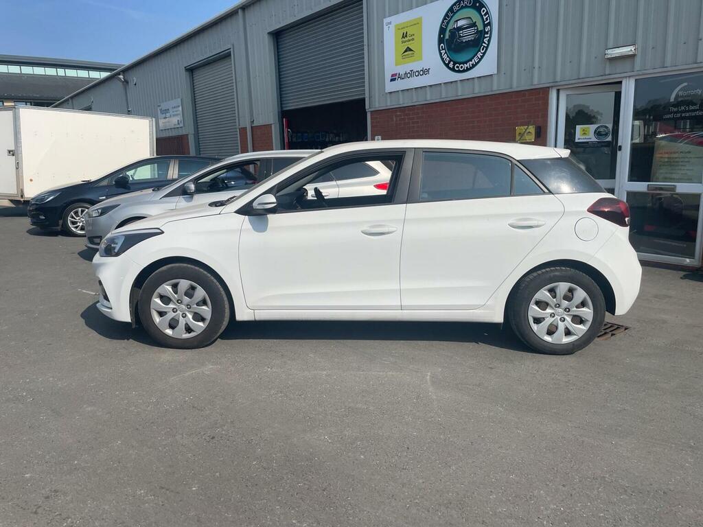 Hyundai I20 Se Black #7