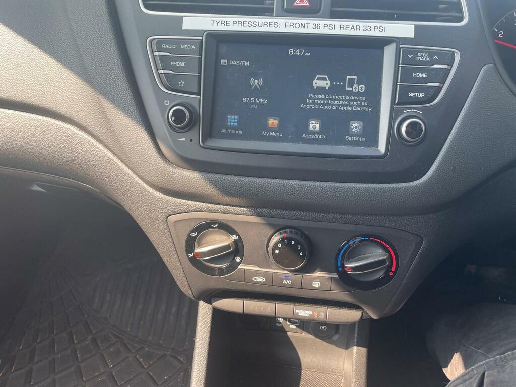 Hyundai I20 Se Black #19