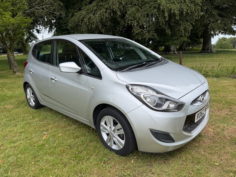 Hyundai Ix20 Active Silver #3
