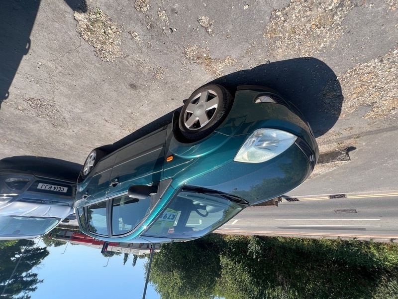 Ford Fiesta 16V Zetec Green