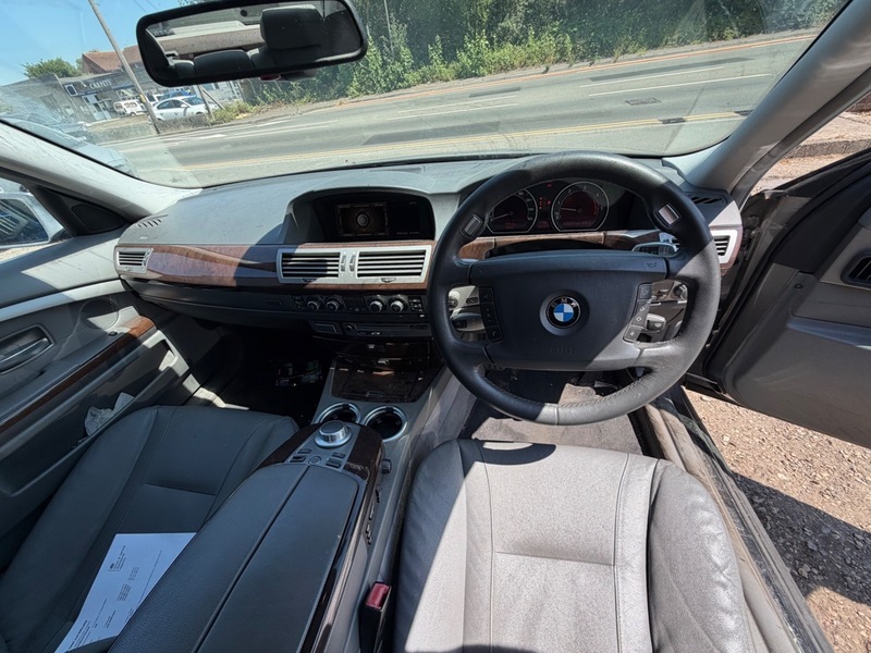 BMW 7 Series  Blue #8