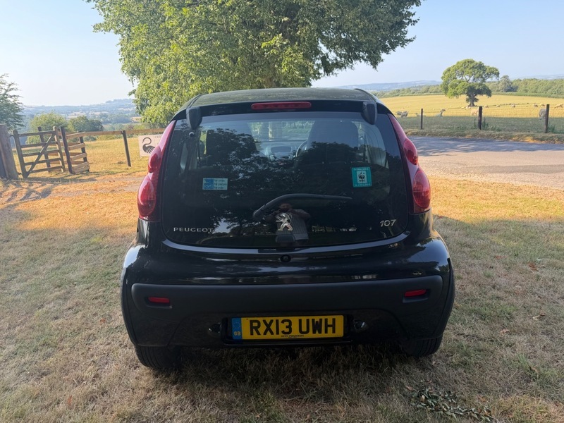 Peugeot 107 Active Black #6