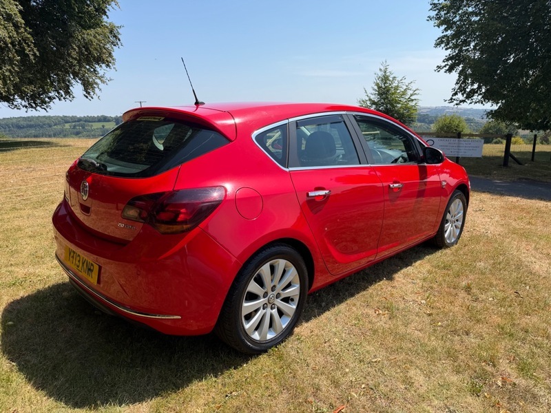Vauxhall Astra Elite Cdti Red #5