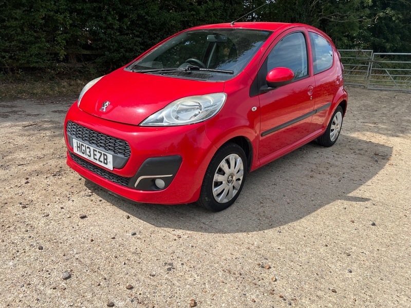 Peugeot 107 Active Red