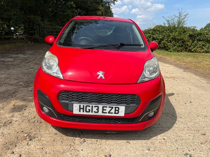 Peugeot 107 Active Red #3