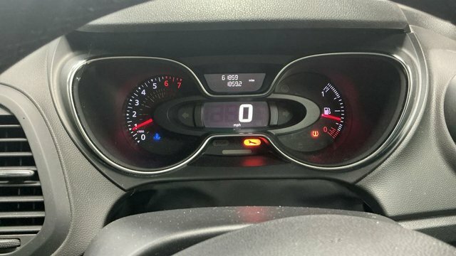 Renault Captur 0.9 Tce Energy Dynamique Nav Suv Black #2