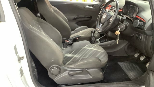 Vauxhall Corsa 1.4I Ecotec Limited Edition Hatchback M White #4