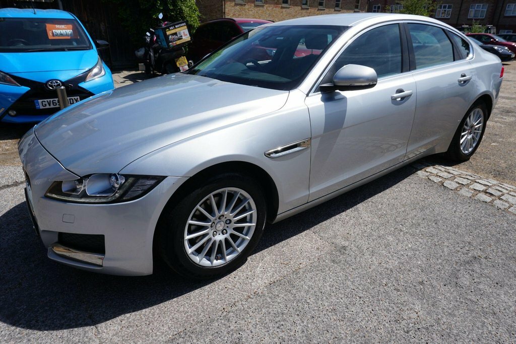 Jaguar XF 2.0D Prestige Euro 6 Ss Silver #5