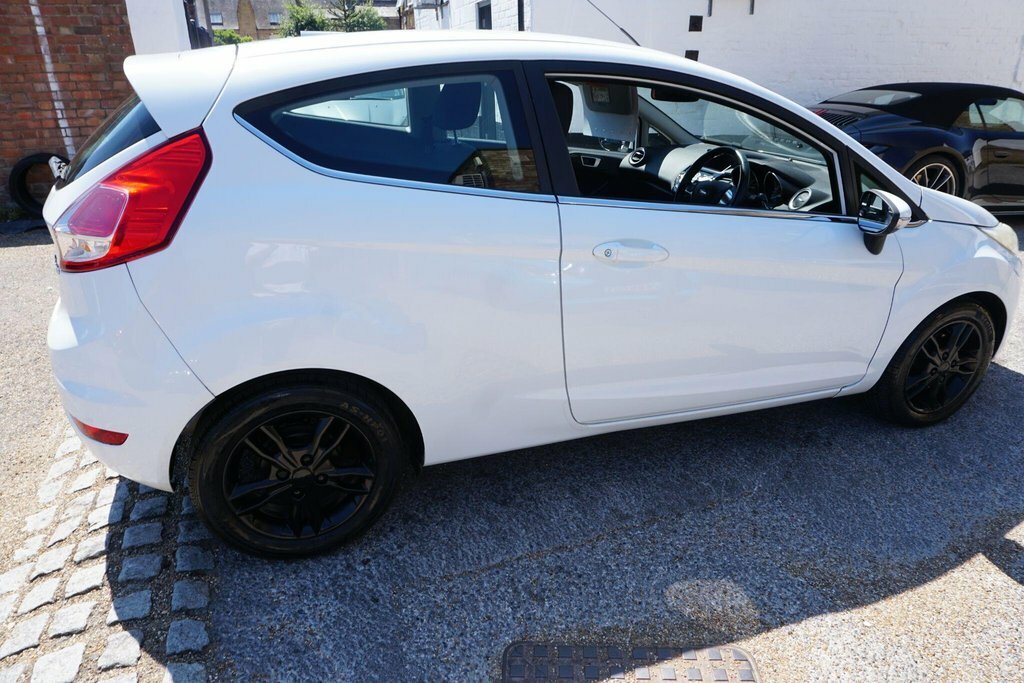 Ford Fiesta 1.0T Ecoboost Zetec Euro 6 Ss White #4