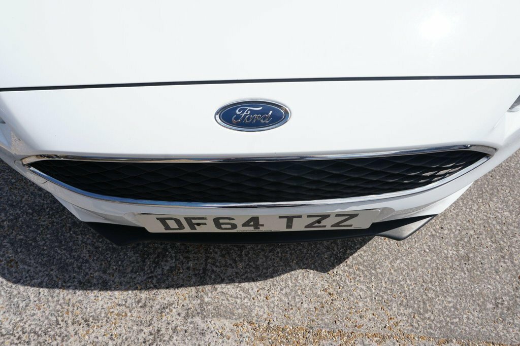 Ford Focus Hatchback Grey #10
