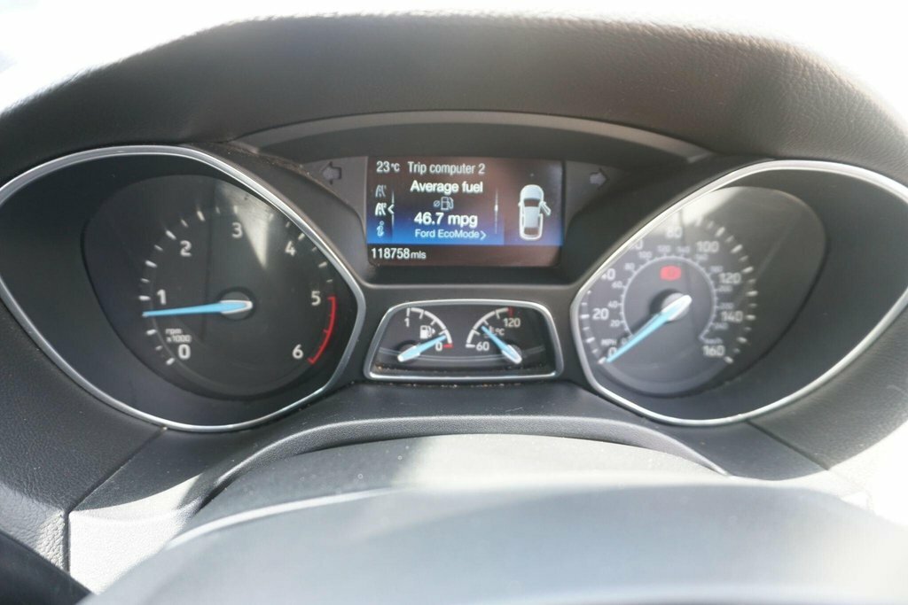 Ford Focus Hatchback Grey #35