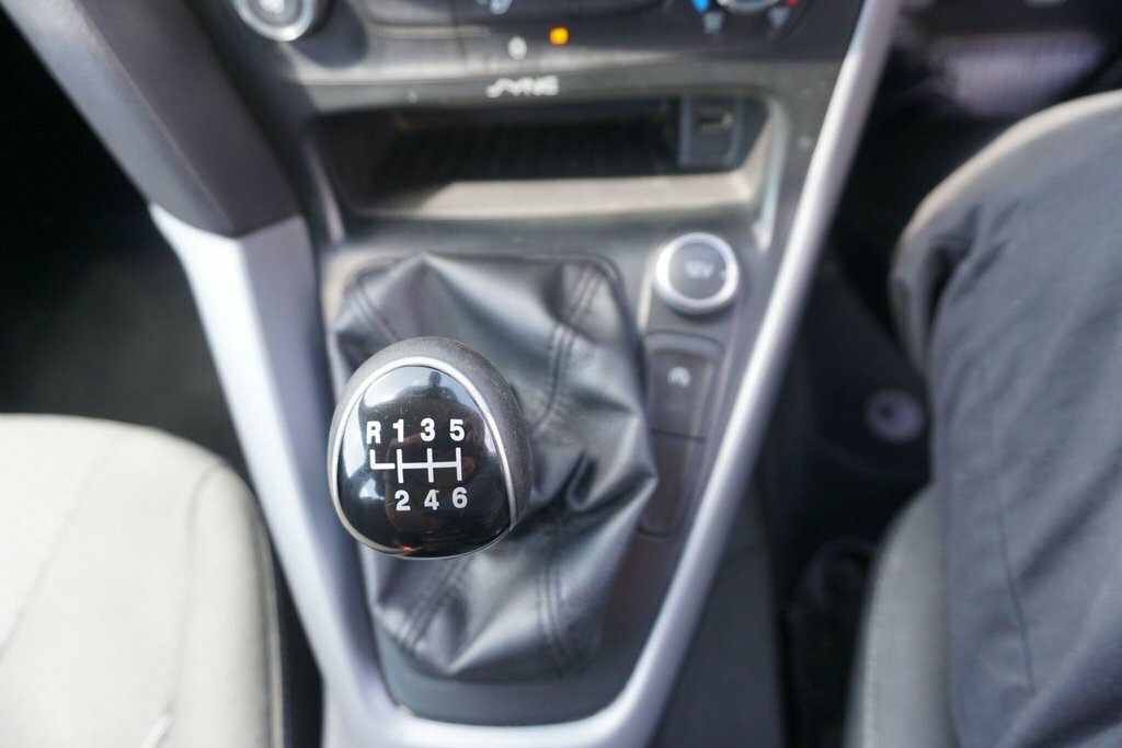 Ford Focus Hatchback Grey #14