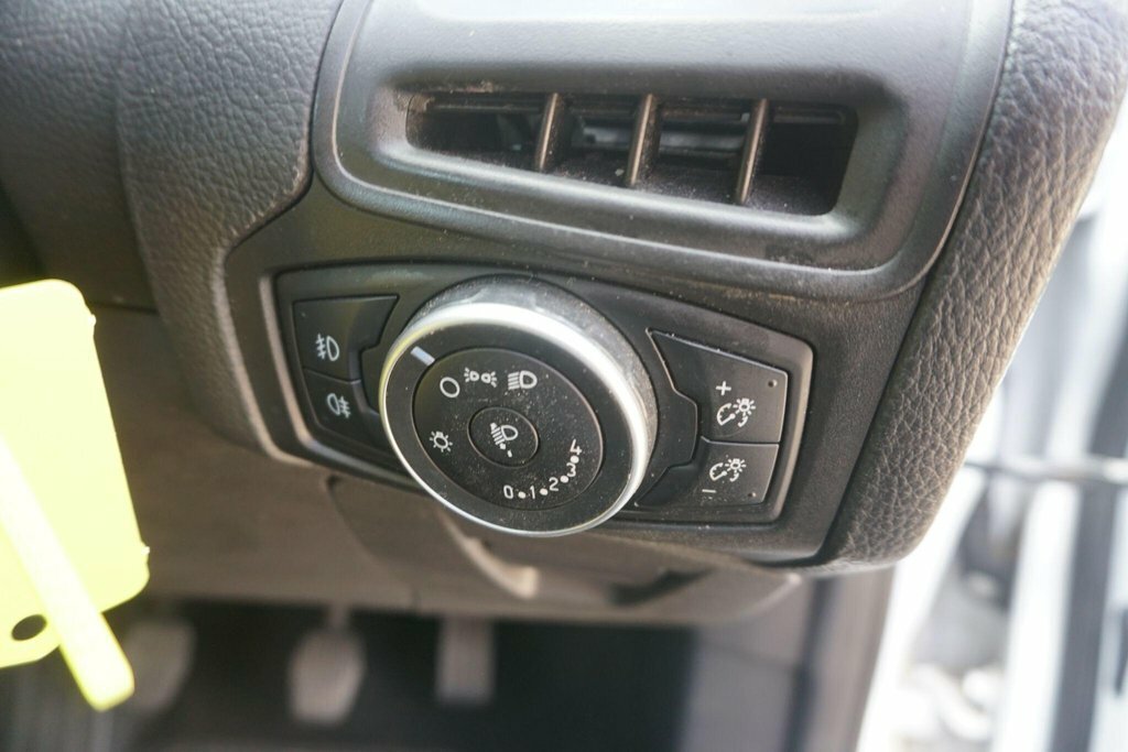 Ford Focus Hatchback Grey #18