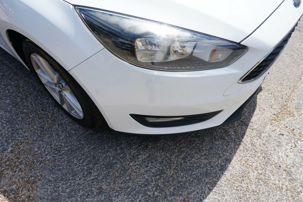 Ford Focus Hatchback Grey #43