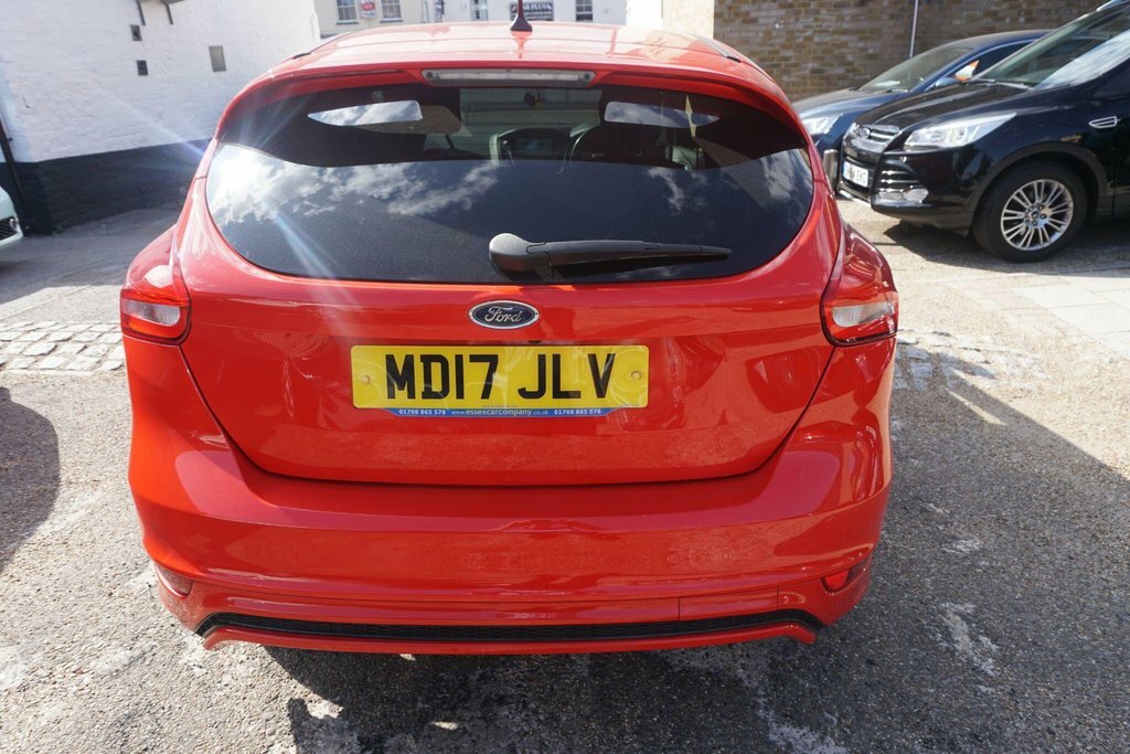 Ford Focus 1.0T Ecoboost St-line Euro 6 Ss Red #4