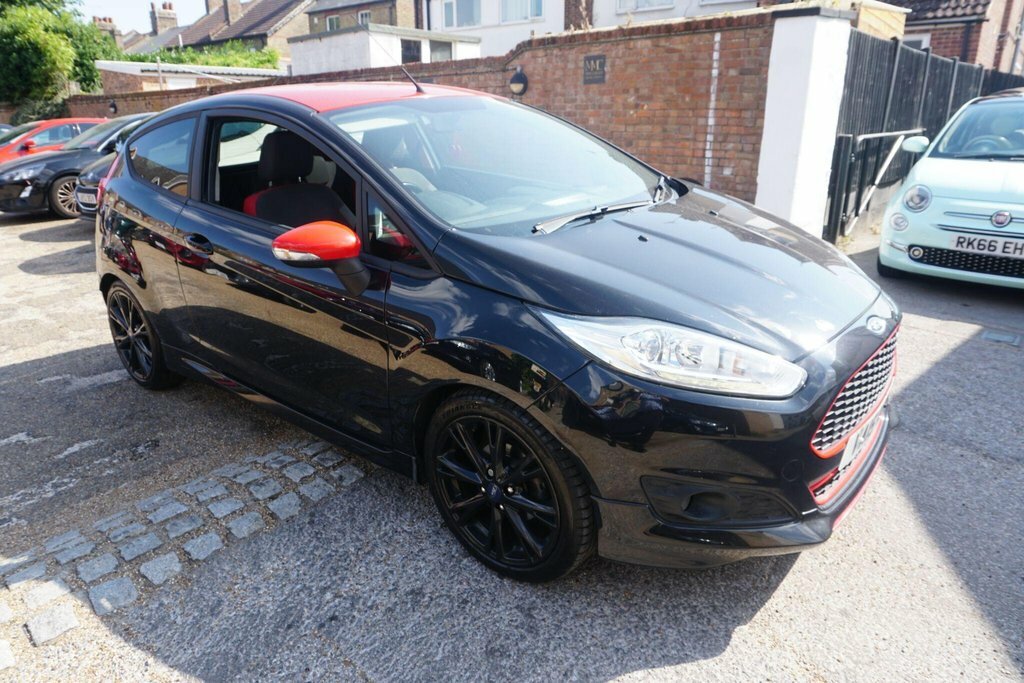 Ford Fiesta 1.0T Ecoboost Zetec S Euro 6 Ss Black