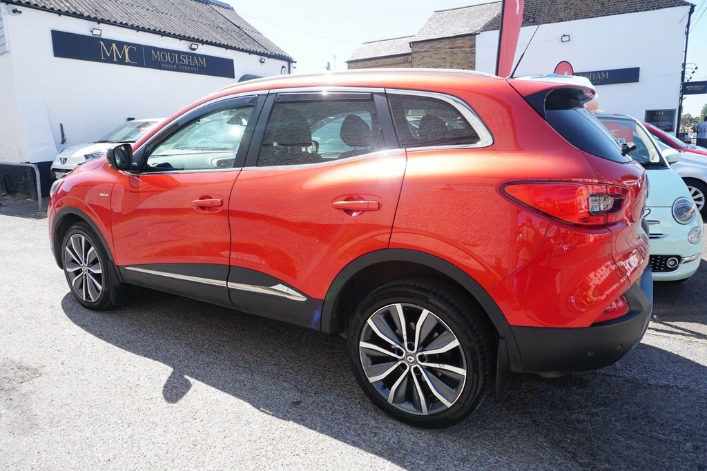 Renault Kadjar 1.6 Dci Signature Nav 4Wd Euro 6 Ss RO67YWJ Red #4