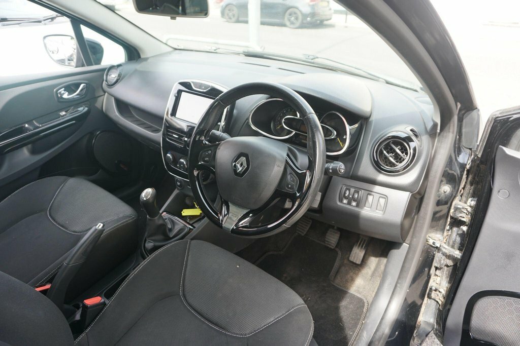 Renault Clio Dynamique Medianav 5-Door Red #16