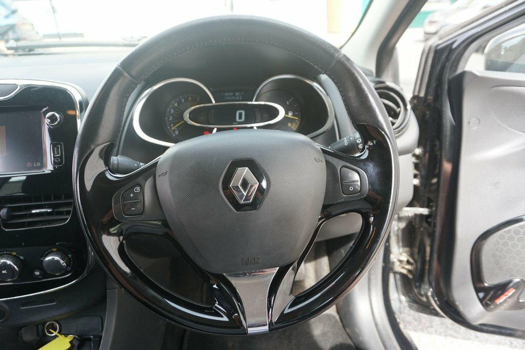 Renault Clio Dynamique Medianav 5-Door Red #19