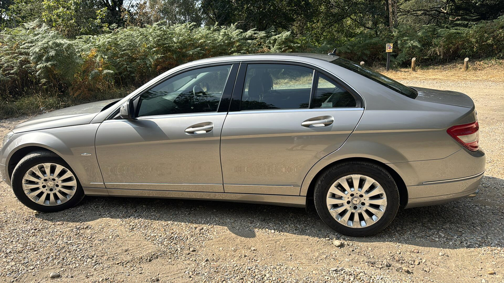 Mercedes-Benz C Class Saloon Silver #7