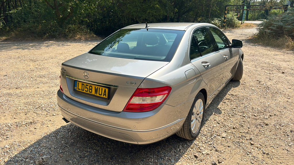 Mercedes-Benz C Class Saloon Silver #11