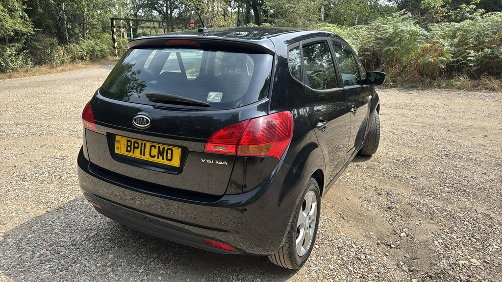 Kia Venga 1.4 Crdi 3 Ecodynamics 89 Bhp White #12