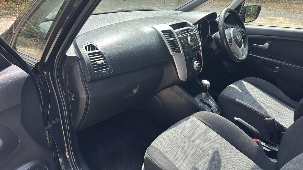 Kia Venga 1.4 Crdi 3 Ecodynamics 89 Bhp White #28