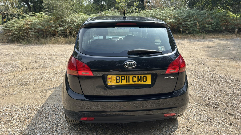 Kia Venga 1.4 Crdi 3 Ecodynamics 89 Bhp White #11