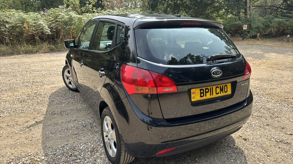 Kia Venga 1.4 Crdi 3 Ecodynamics 89 Bhp White #10