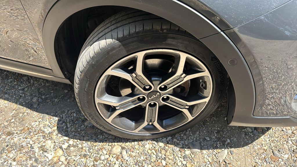 Kia Xceed 1.5T Gdi Isg 4 Red #18