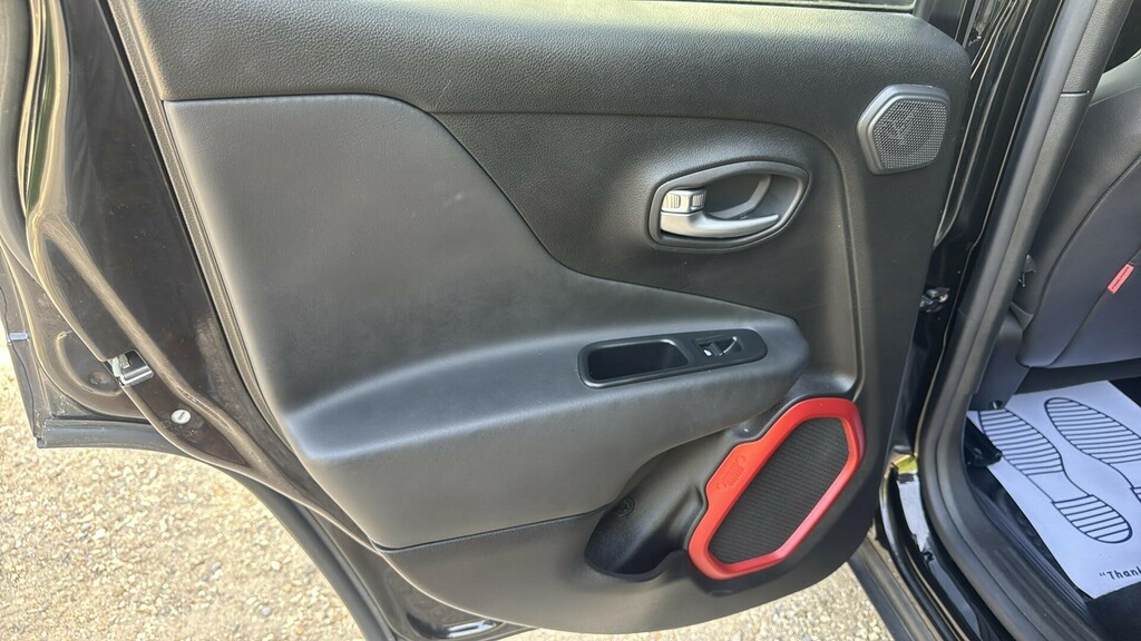 Jeep Renegade 2016 16 2.0 Red #27