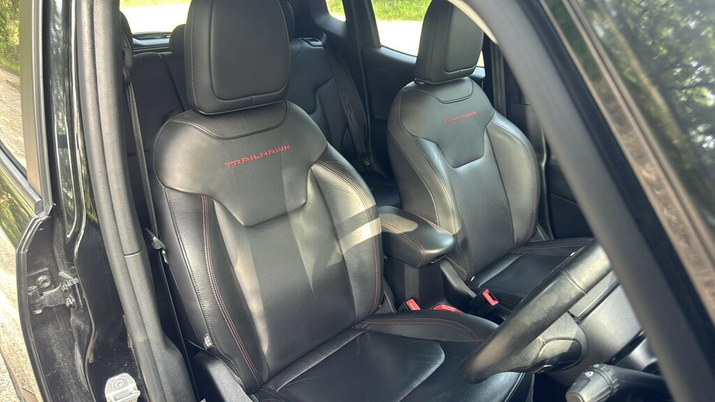 Jeep Renegade 2016 16 2.0 Red #37