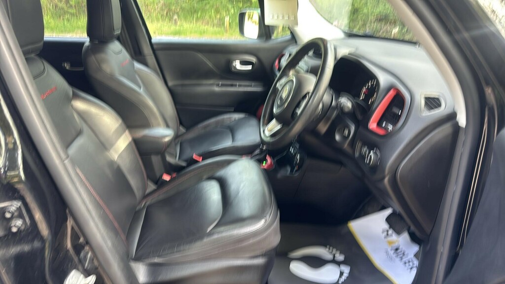 Jeep Renegade 2016 16 2.0 Red #36