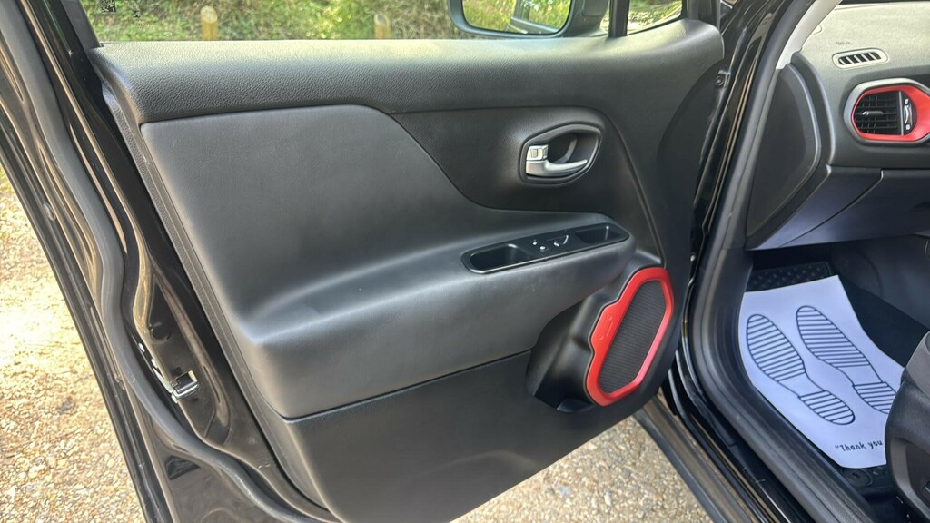 Jeep Renegade 2016 16 2.0 Red #28