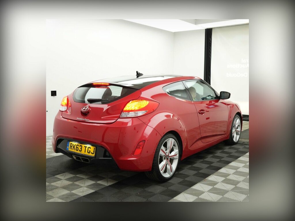 Hyundai Veloster 1.6 Gdi Sport Euro 5 Red #2