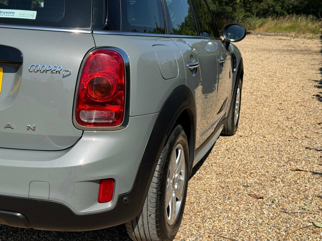 Mini Countryman Cooper Se Red #29