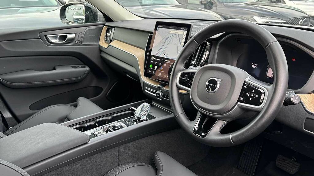 Volvo XC60 Plus, B5 Awd Mild Hybrid, Dark BD75YON Black #4