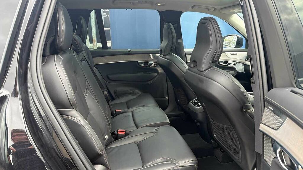 Volvo XC90 B5 247Bhp Ultra Dark Awd Mild Hybrid - Front Ma RE25XWL Black #6