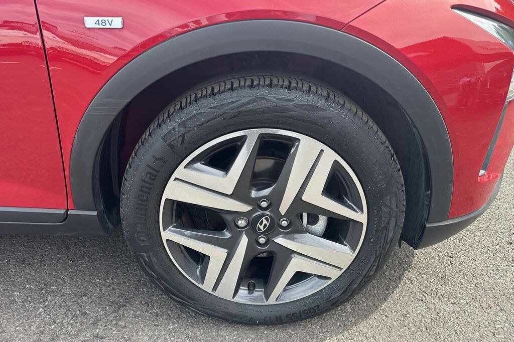 Hyundai Bayon 1.0 Tgdi 48V Mhev Premium Dct Red #2