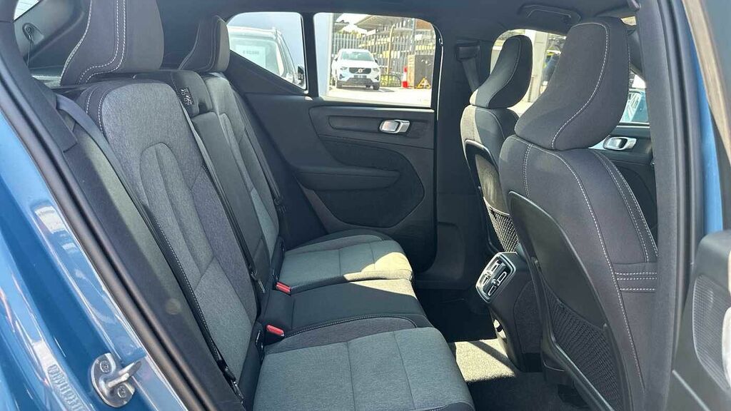 Volvo XC40 Core, B3 Mild Hybrid, DY73FVA Blue #6