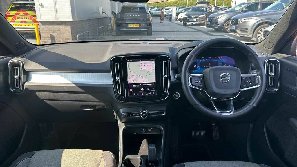 Volvo XC40 Core, B3 Mild Hybrid, DY73FVA Blue #5
