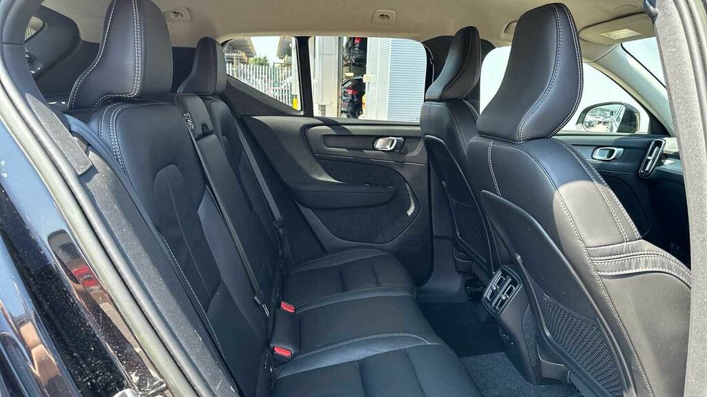 Volvo XC40 Plus, B3 Mild Hybrid, Dark CA23FKM Black #6