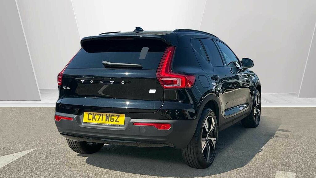 Volvo XC40 Recharge R-design, T5 Plug-in Hybrid Black #2