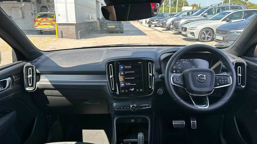 Volvo XC40 Recharge R-design, T5 Plug-in Hybrid Black #5