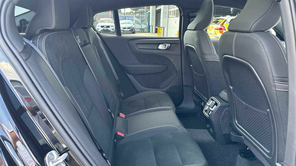 Volvo EC40 Black Edition Plus, Twin Motor Performance, Electr Black #6