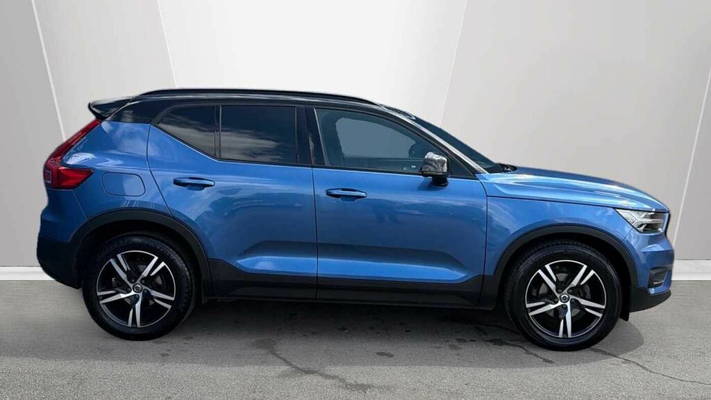 Volvo XC40 T3 161Bhp R-design - Cruise Control ST70CNA Blue #3