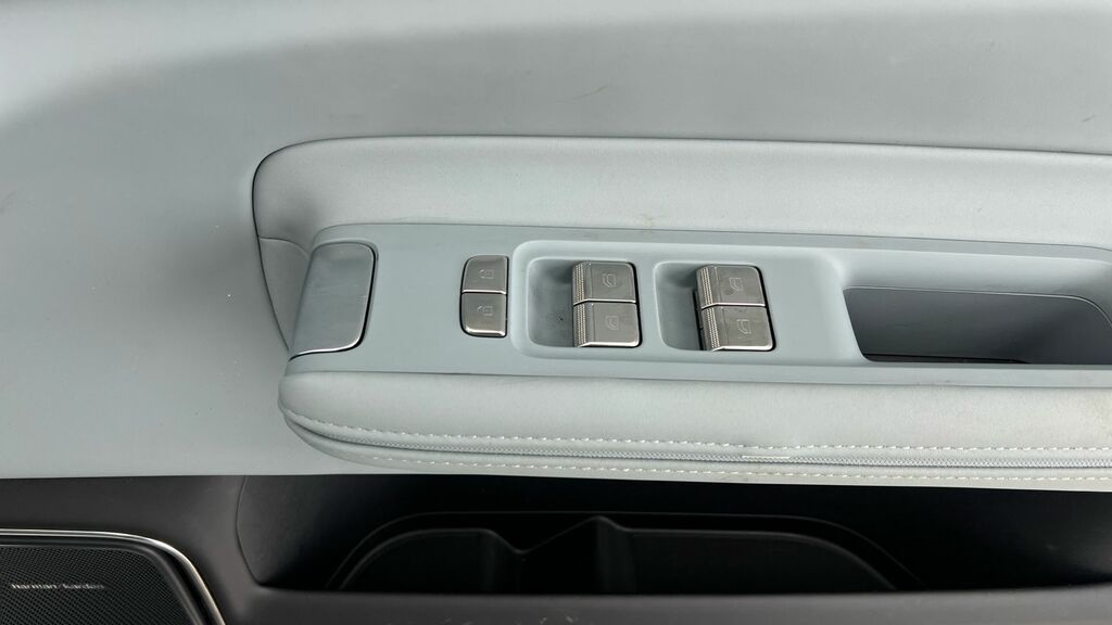 Polestar 4 Polestar 4 Estate 200Kw 100Kwh Lr Single Motor Plu Black #32