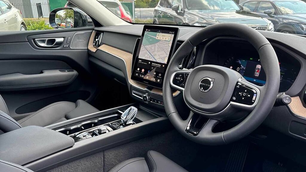 Volvo XC60 Plus, T6 Awd Plug-in Hybrid, Dark BW26XEA Silver #4